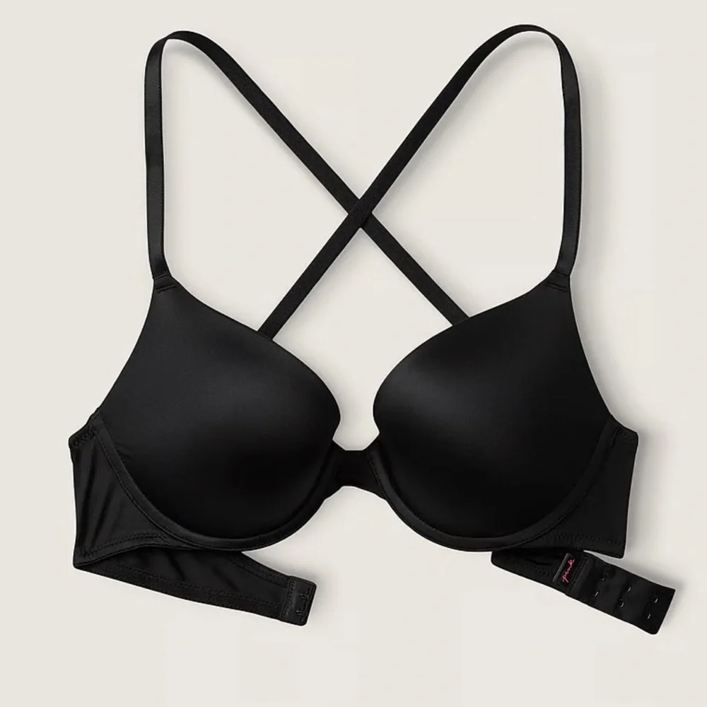 PINK WEAR EVERYWHERE Wear Everywhere Push-Up Bra‎